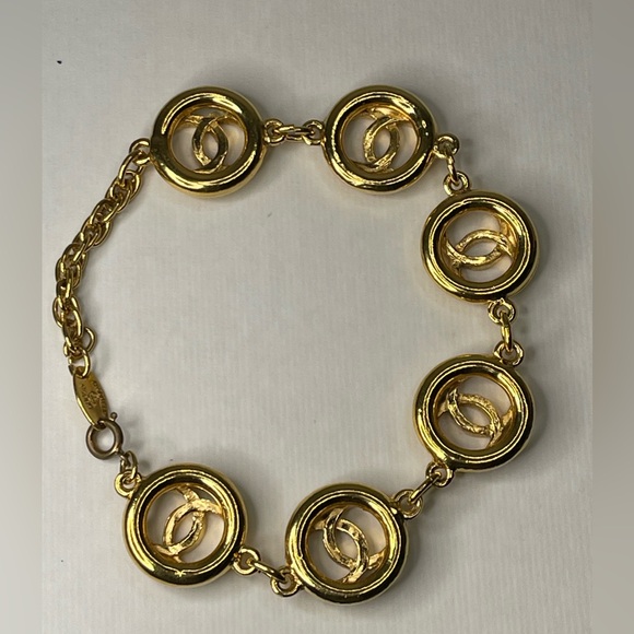 CHANEL CC Logo Gold Tone Bracelet - Picture 8 of 11
